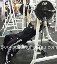 smith machine incline bench press